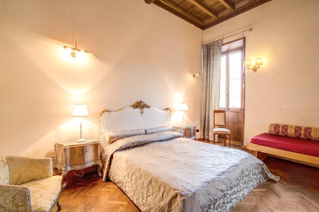 La Casa Del Capitano Hotel Rome Bagian luar foto