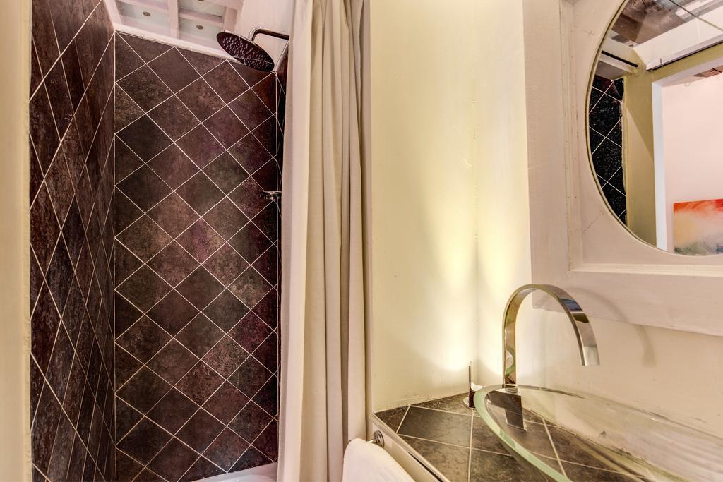 La Casa Del Capitano Hotel Rome Bagian luar foto
