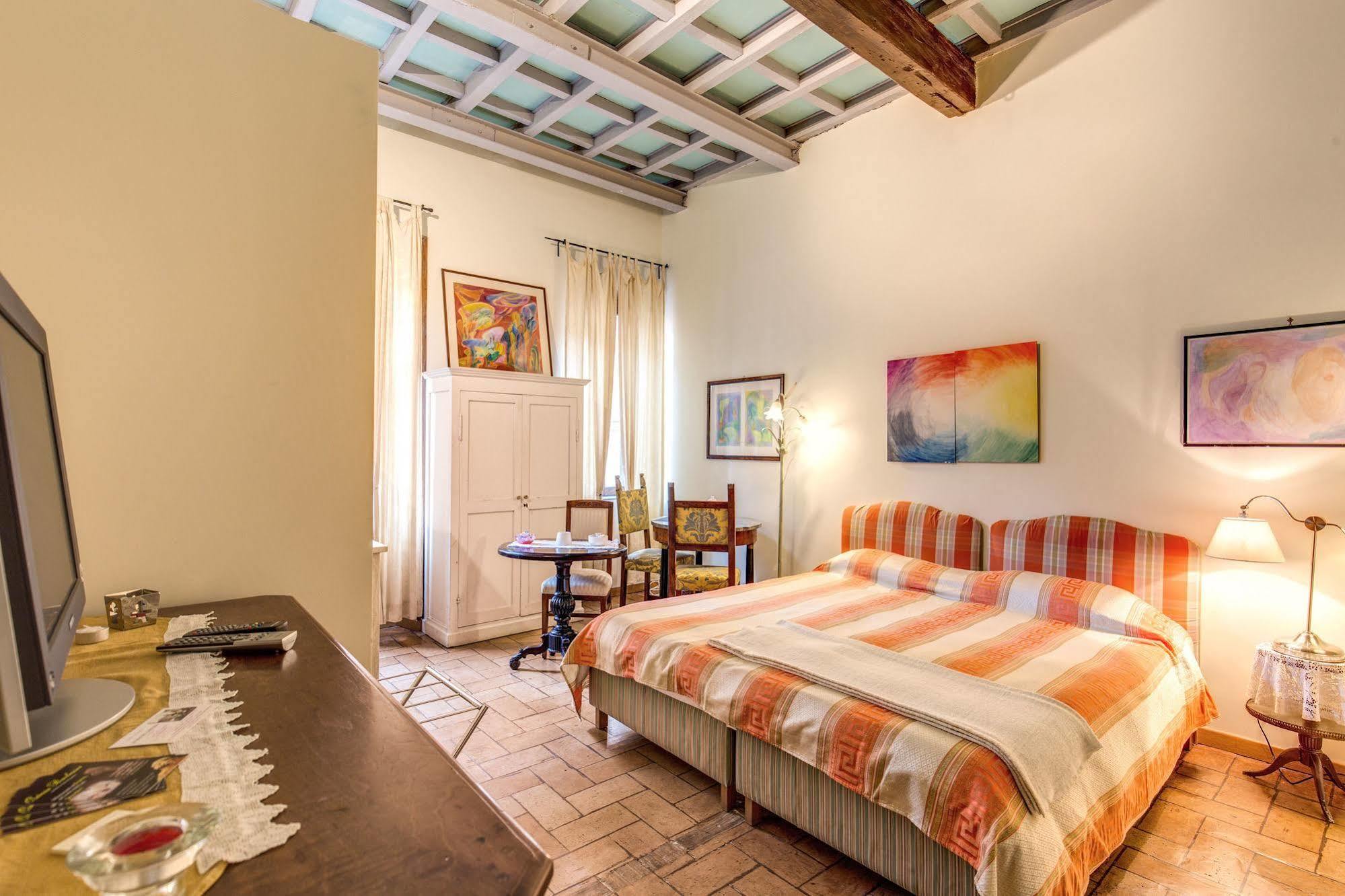 La Casa Del Capitano Hotel Rome Bagian luar foto
