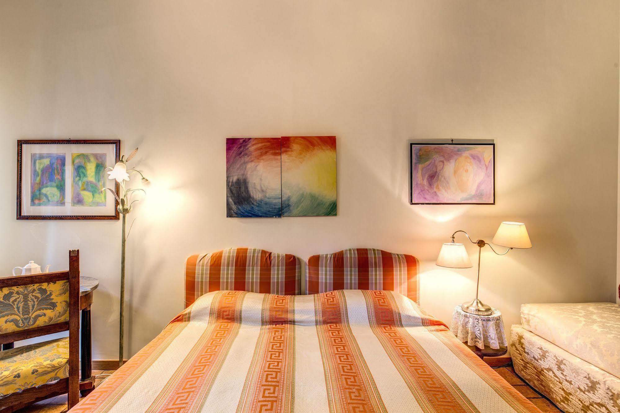La Casa Del Capitano Hotel Rome Bagian luar foto