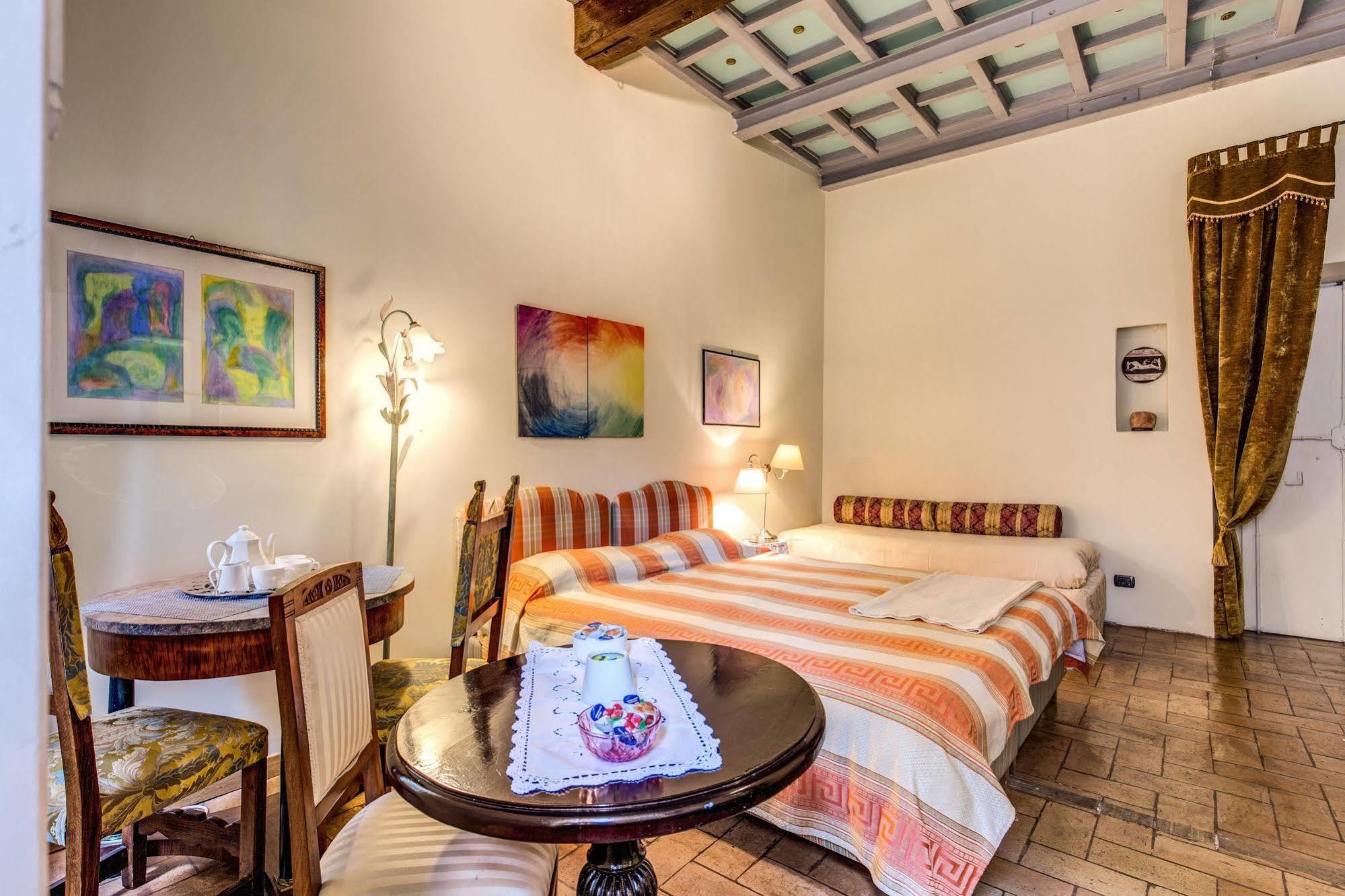 La Casa Del Capitano Hotel Rome Bagian luar foto