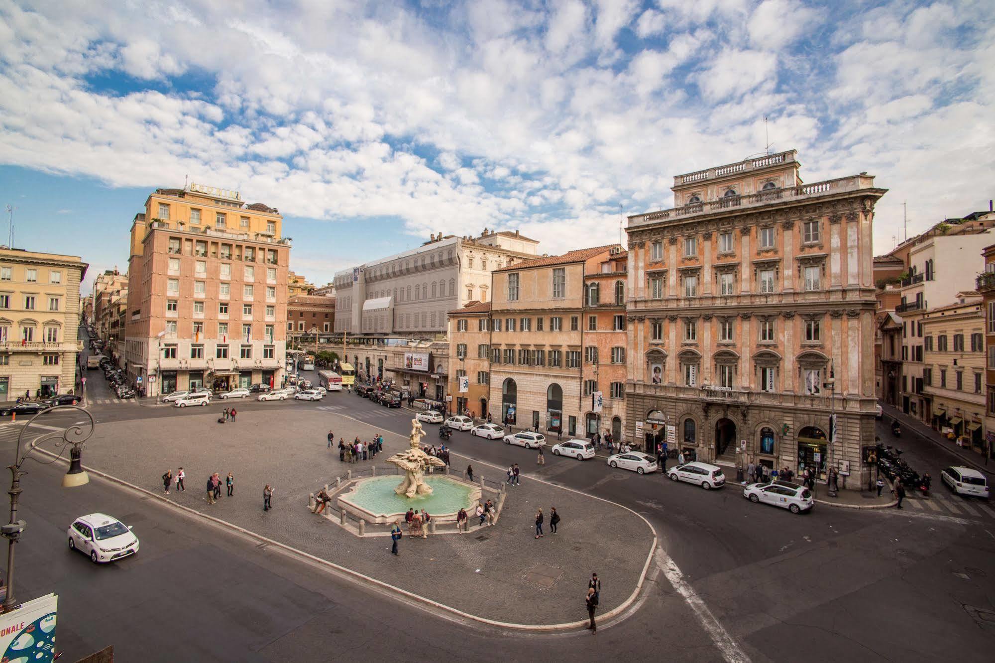La Casa Del Capitano Hotel Rome Bagian luar foto